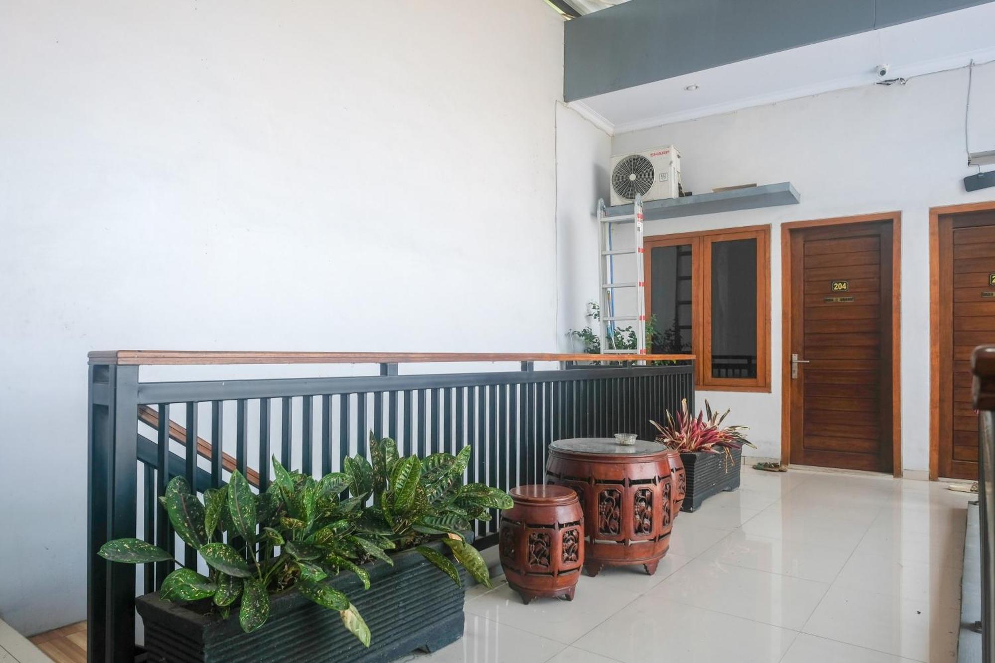 Wisma tamu Reddoorz @ Jalan Kedawung